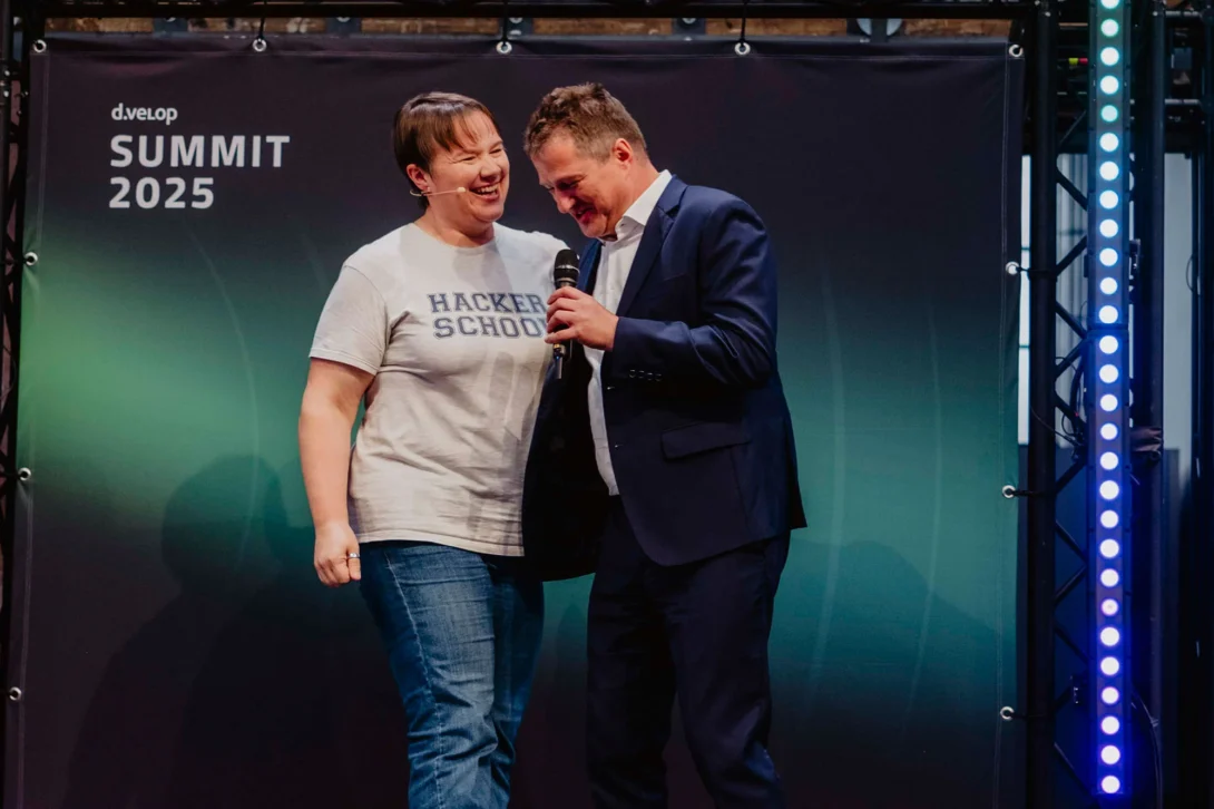 Julia Freudenberg und Martin Greiwe auf dem d.velop summit 2025